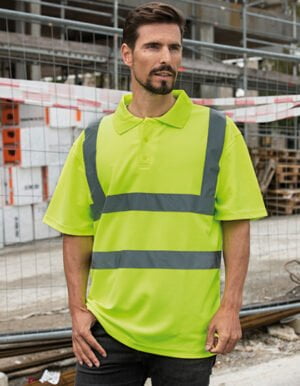 High-End Polycotton Hi-Vis Polo Shirt Cambridge ist die perfekte Wahl für Männer und Frauen, die nach hochwertiger und vielseitiger Arbeitskleidung suchen.