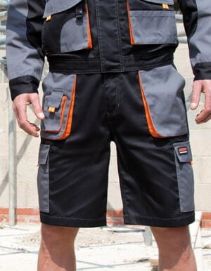 Lite Shorts sind die perfekte Wahl für Männer und Frauen, die nach einer leichten und bequemen Arbeitskleidung suchen. Bedruckt oder mit einer Stickerei!