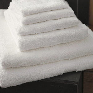 Luxury Guest Towel sind hochwertige Gästetücher aus weichem, saugfähigem Material gefertigt. Auf Wunsch und Bestellung mit einer individuellen Stickerei.