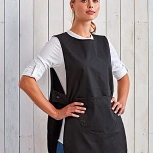 Women´s Long Pocket Tabard ist die perfekte Wahl für Frauen, die nach einer praktischen und stilvollen Arbeitskleidung suchen. Kann veredelt werden