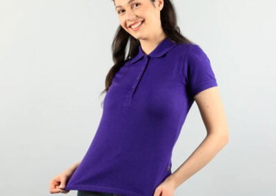 Damen Polo Bio Fairtrade Stacy mit der Veredelung des Shirts durch Stickerei, Digitaldruck oder Siebdruck bei Werbemittel Oerlikon.