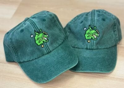 Caps besticken lassen