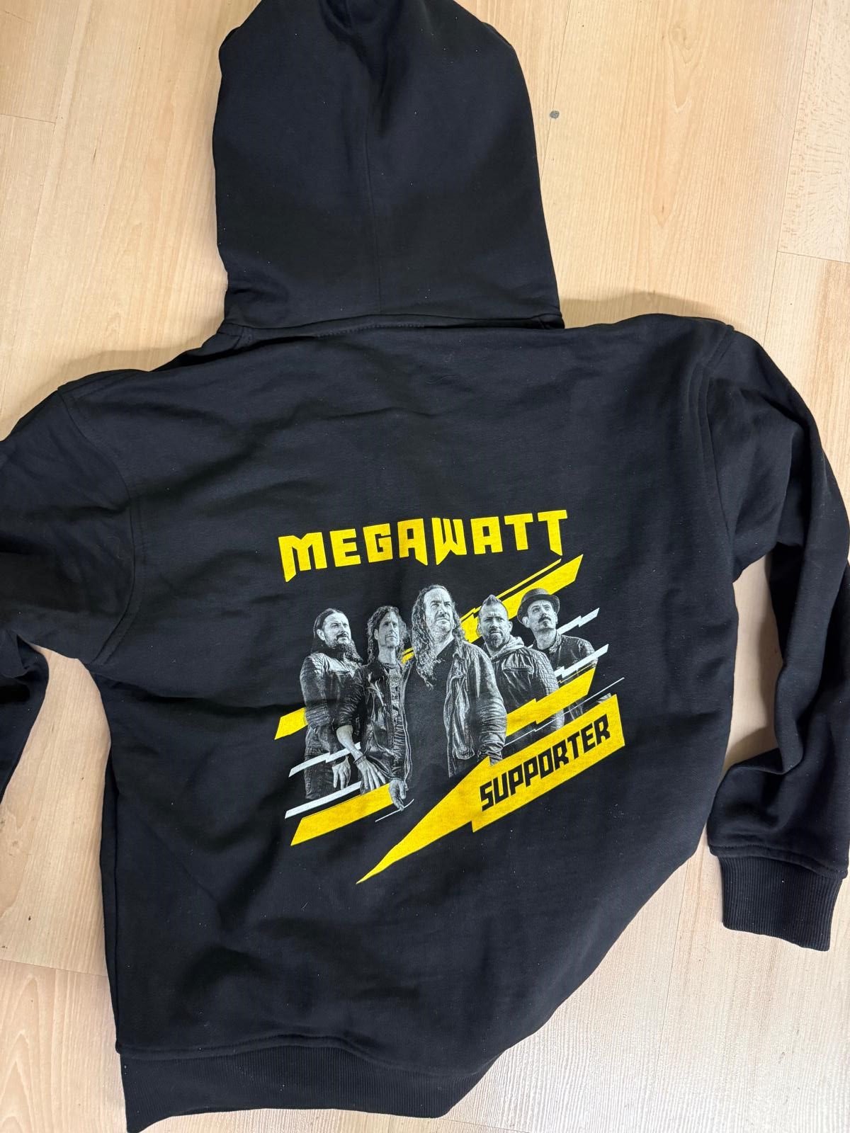Megawatt Hoodie Nahaufnahme